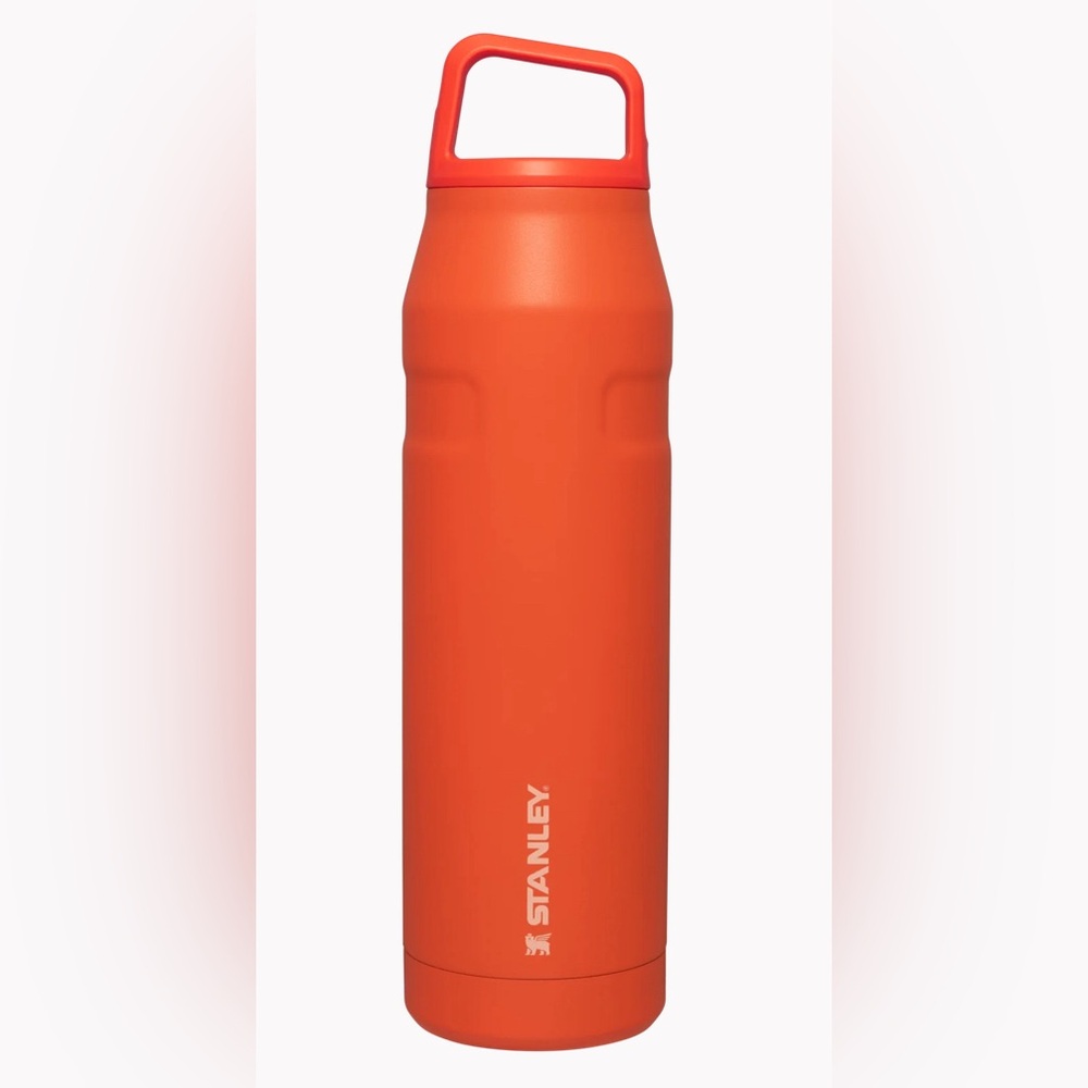 STANLEY TIGER LILLY ice flow water bottle. 36oz new with papers on inside